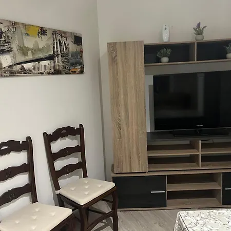 El Patio De Apartment *
